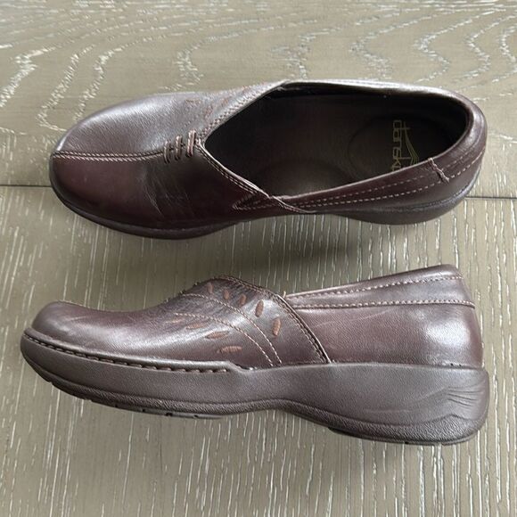 Dansko Women’s Abigail Brown Leather Slip On Clogs Nursing Comfort Shoes Size 38 - Picture 1 of 12